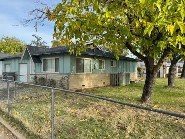 2639 Albert Rd in Anderson, CA - Building Photo - Building Photo