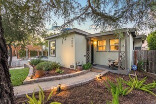 4899 Circle Dr in San Diego, CA - Building Photo