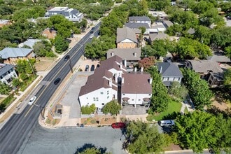 1500 Woodlawn Blvd in Austin, TX - Building Photo - Building Photo