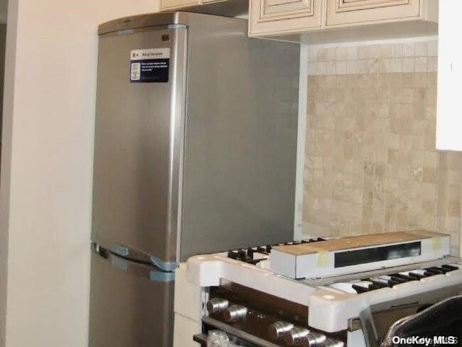 property at 211 W 88th St