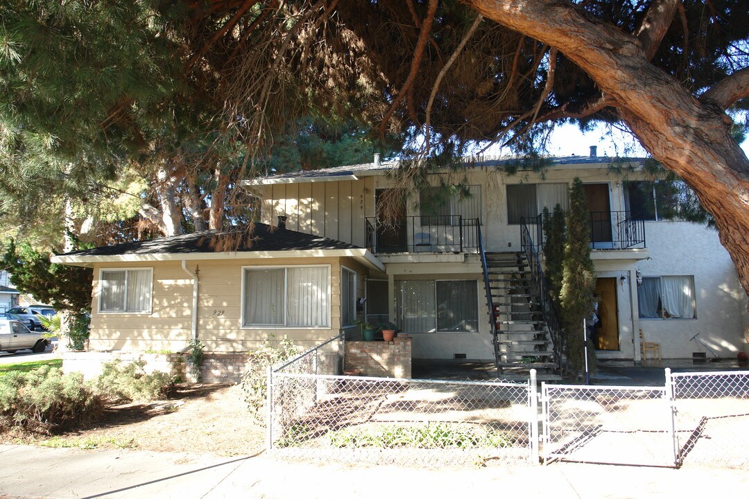 929 Boynton Ave in San Jose, CA - Building Photo