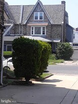 819 N 64th St in Philadelphia, PA - Building Photo