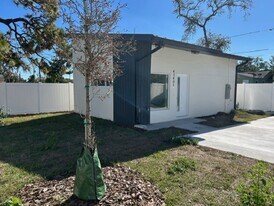 2028 14th Ave S in St. Petersburg, FL - Building Photo