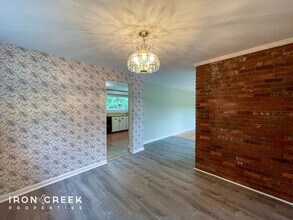 28 Green Valley Rd in Asheville, NC - Building Photo - Building Photo