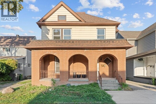 property at 470 Lincoln Rd