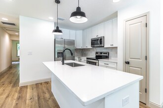 207 Hudson Cir in Niceville, FL - Building Photo - Building Photo
