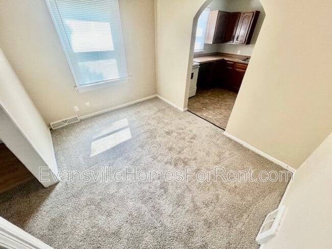 6501 Uebelhack Rd in Mount Vernon, IN - Building Photo - Building Photo