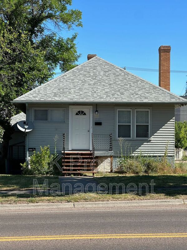 property at 1727 8th Ave N