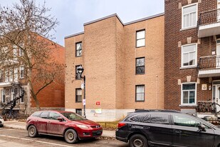 4284 Des Érables Av in Montréal, QC - Building Photo