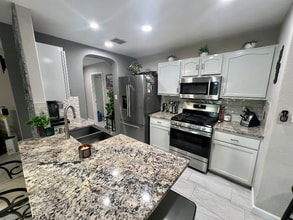 6947 Lunar Way in Converse, TX - Building Photo - Building Photo