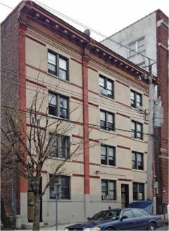 402-404 Riverdale Ave in Yonkers, NY - Foto de edificio - Building Photo