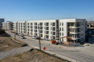 Ferro in Plano, TX - Foto de edificio - Building Photo