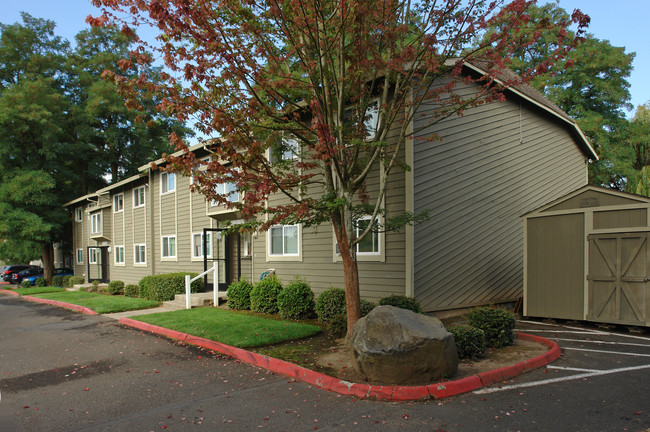 Crescent Ridge Apartments in Beaverton, OR - Foto de edificio - Building Photo