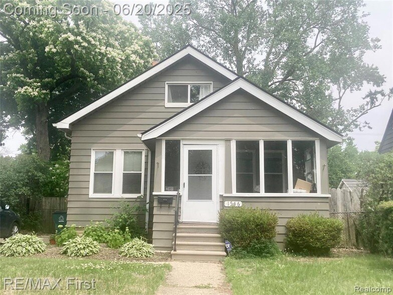 1546 W Marshall St in Ferndale, MI - Building Photo