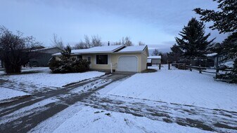 110 N Yellowstone Ave in Bozeman, MT - Building Photo