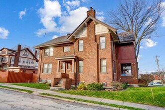 2881 Observatory Ave in Cincinnati, OH - Building Photo - Building Photo