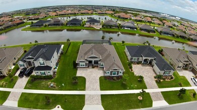 8341 Paragrass Ave in Melbourne, FL - Building Photo - Building Photo