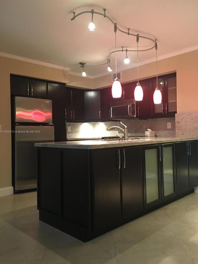 1733 Village Blvd in West Palm Beach, FL - Building Photo - Building Photo