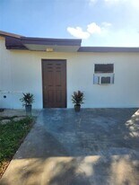 27660 SW 162nd Ave in Homestead, FL - Building Photo