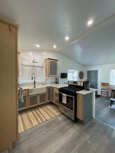 166 Gold Ave in Oroville, CA - Building Photo - Building Photo