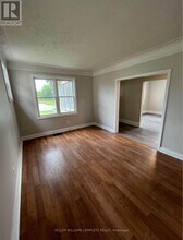 6083 Dunn St in Niagara Falls, ON - Building Photo - Building Photo