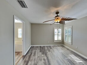 10113 36th Ct E in Parrish, FL - Building Photo - Building Photo