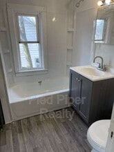 320 W Clark St in Freeport, IL - Building Photo - Building Photo