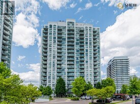4900 Glen Erin Dr in Mississauga, ON - Building Photo