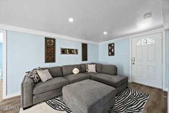 8050 N 11th Pl in Phoenix, AZ - Building Photo - Building Photo