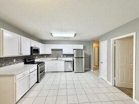 4340 Forest Point Dr in Garland, TX - Building Photo