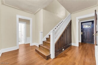 1515 Rydalmount Rd in Cleveland Heights, OH - Building Photo - Building Photo