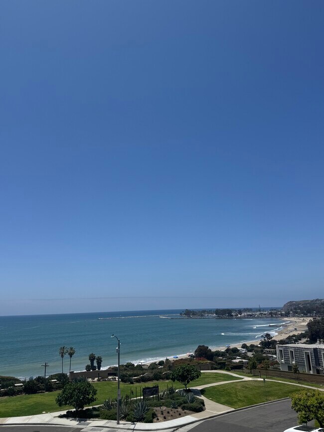 25966 Vista Dr E in Dana Point, CA - Building Photo - Building Photo