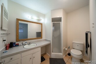 5627 Walzem Rd in San Antonio, TX - Building Photo - Building Photo