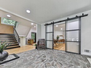 120 Huntcliff Point NE in Atlanta, GA - Building Photo - Building Photo