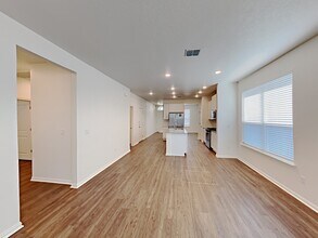 437 Pebble Bend in New Braunfels, TX - Foto de edificio - Building Photo