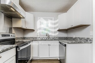 107 Kensington Cir in Fayetteville, NC - Foto de edificio - Building Photo