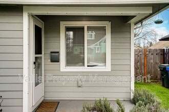 1130 14th St NE in Salem, OR - Building Photo - Building Photo