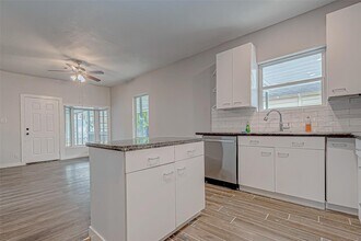 7422 Avenue I in Houston, TX - Building Photo - Building Photo
