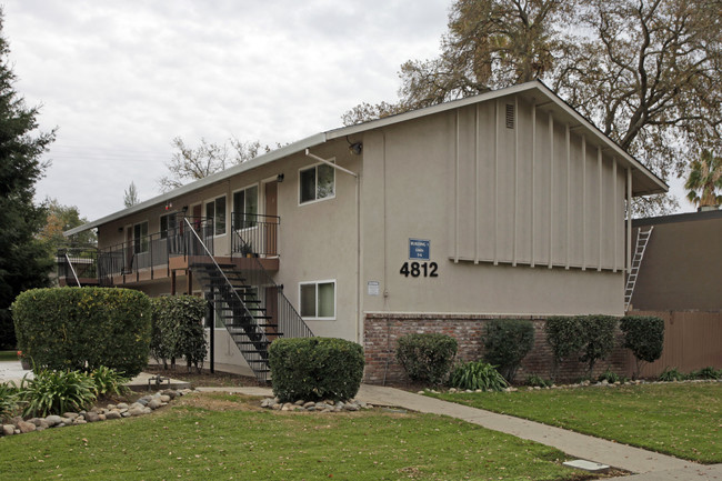 Paso Robles Apartments in Sacramento, CA - Building Photo - Building Photo