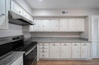 7935 Kendalia Dr photo'