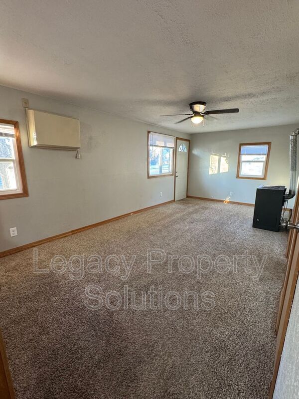 420 S 12th St in Bismarck, ND - Building Photo - Building Photo