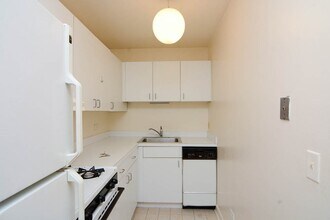 622 W Wellington Ave, Unit 7 in Chicago, IL - Foto de edificio - Building Photo