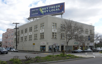 San Pablo Apartments in Emeryville, CA - Building Photo - Building Photo