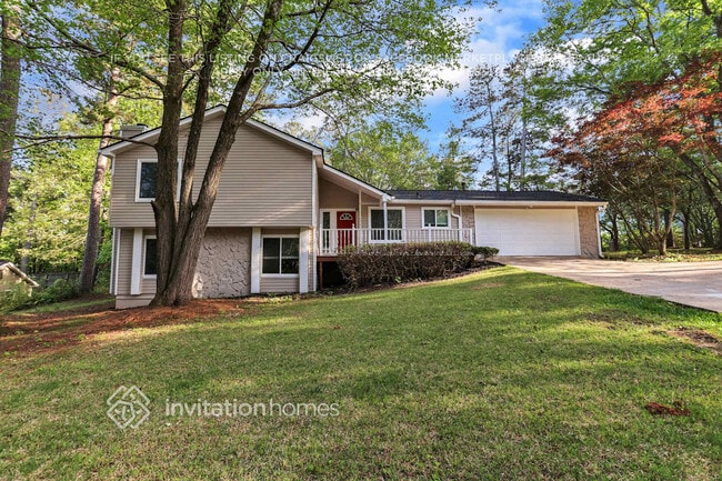 6791 E Woodridge Pl in Douglasville, GA - Building Photo - Building Photo