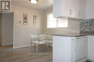 51 Navaho Dr in Toronto, ON - Building Photo - Building Photo