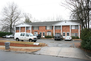 1308 Larkfield Ln in Charlotte, NC - Building Photo