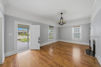 401 E Oak Hill Ave in Knoxville, TN - Building Photo - Building Photo