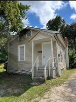 1966 W 26th St in Jacksonville, FL - Building Photo