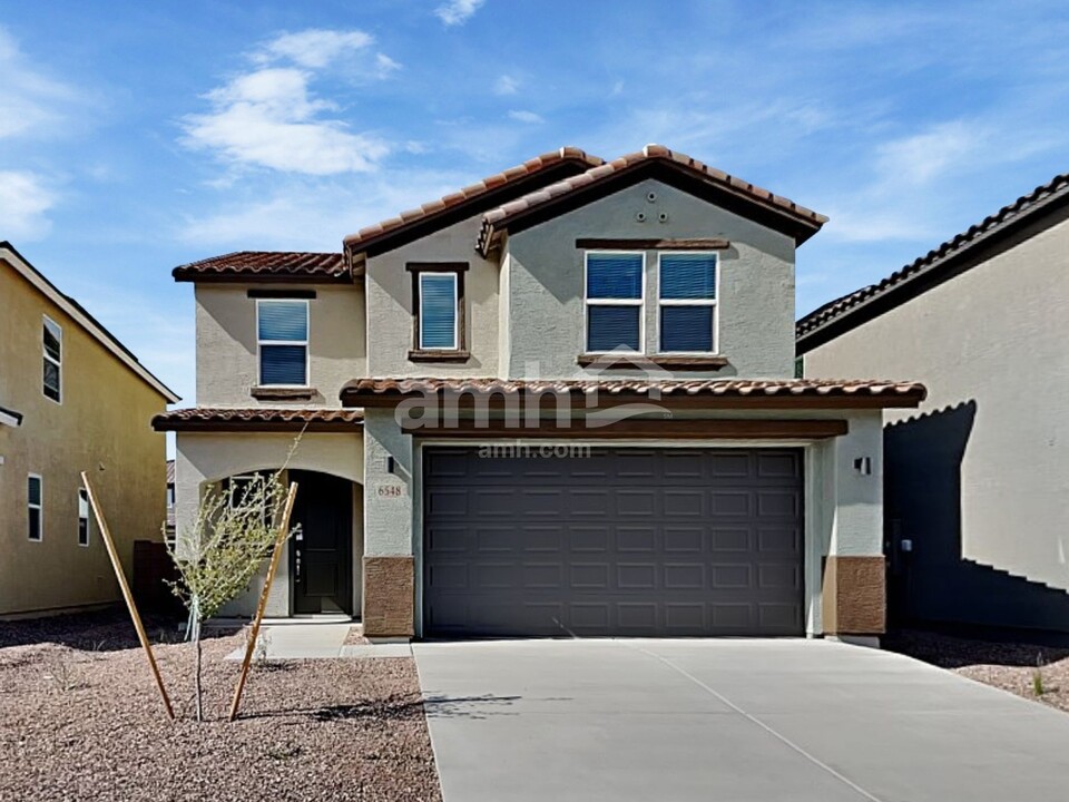 6548 E Paseo Alga in Tucson, AZ - Building Photo