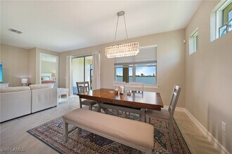 667 Parkshore Lk Ave in Cape Coral, FL - Building Photo - Building Photo